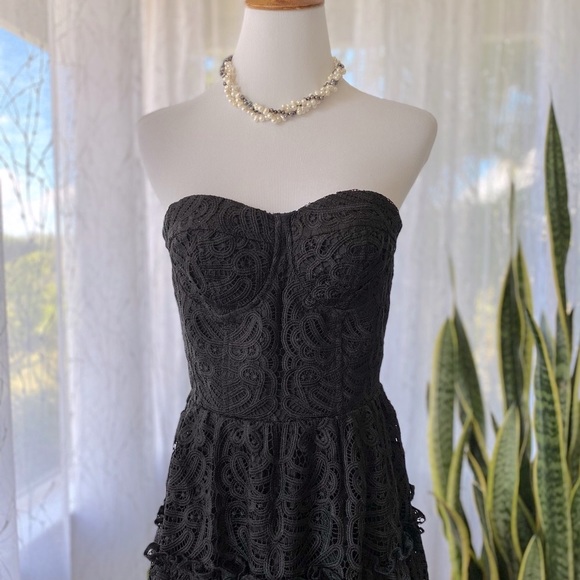 ANTHROPOLOGIE Black Lace Strapless Dress 6 - Picture 2 of 12